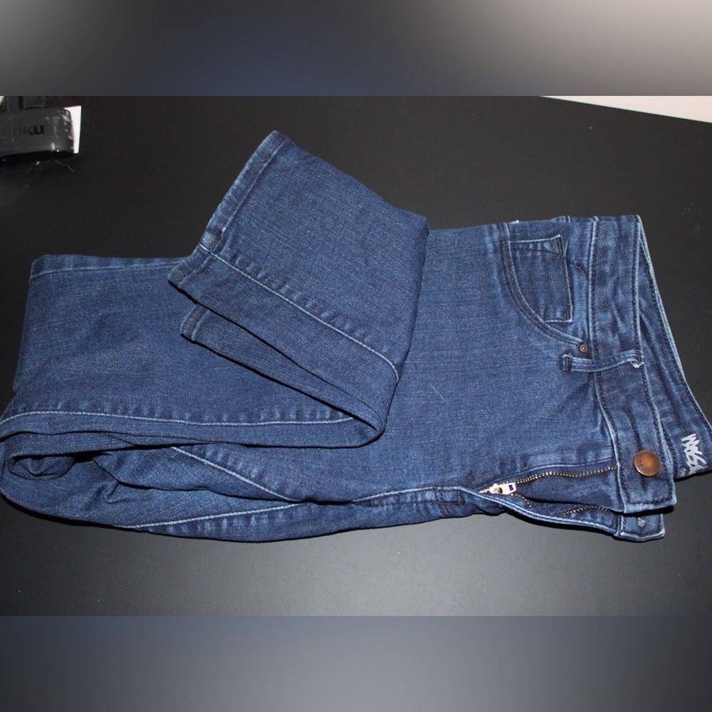 Mossimo denim dark blue mid rise jegging cropped size 10